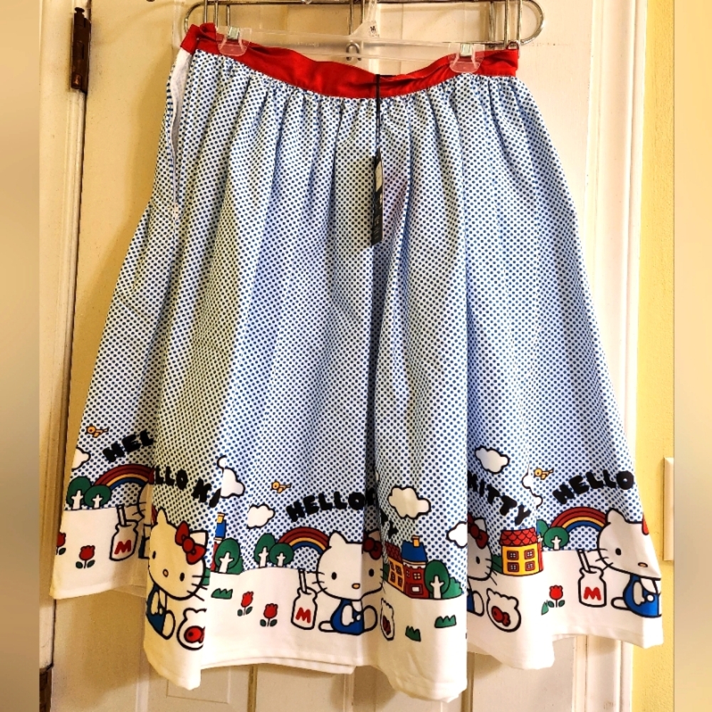 Hello Kitty size L NWT skirt